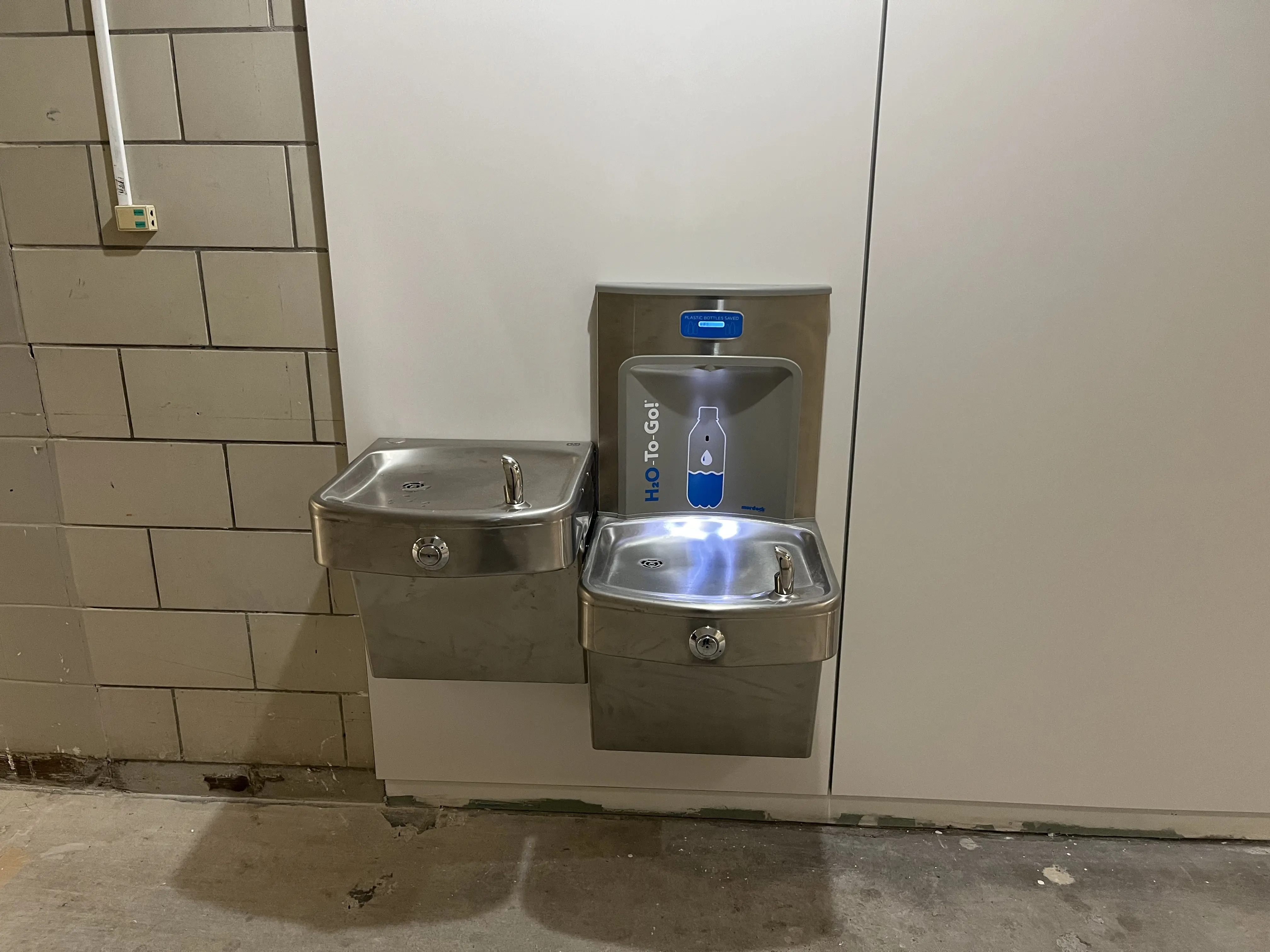 Installation d'abreuvoir extérieur avec raccordement conforme