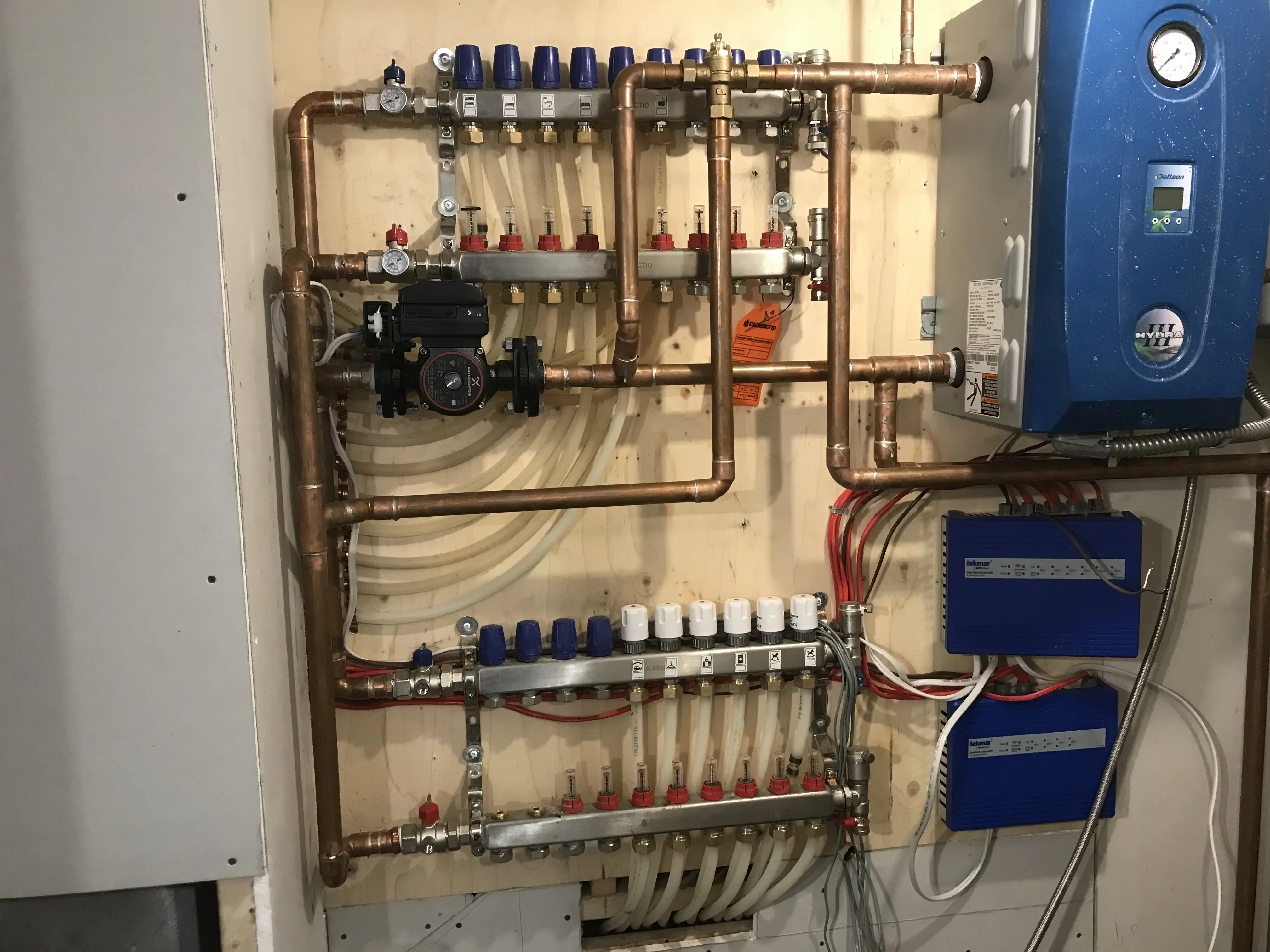 Installation complète de système de plomberie résidentielle